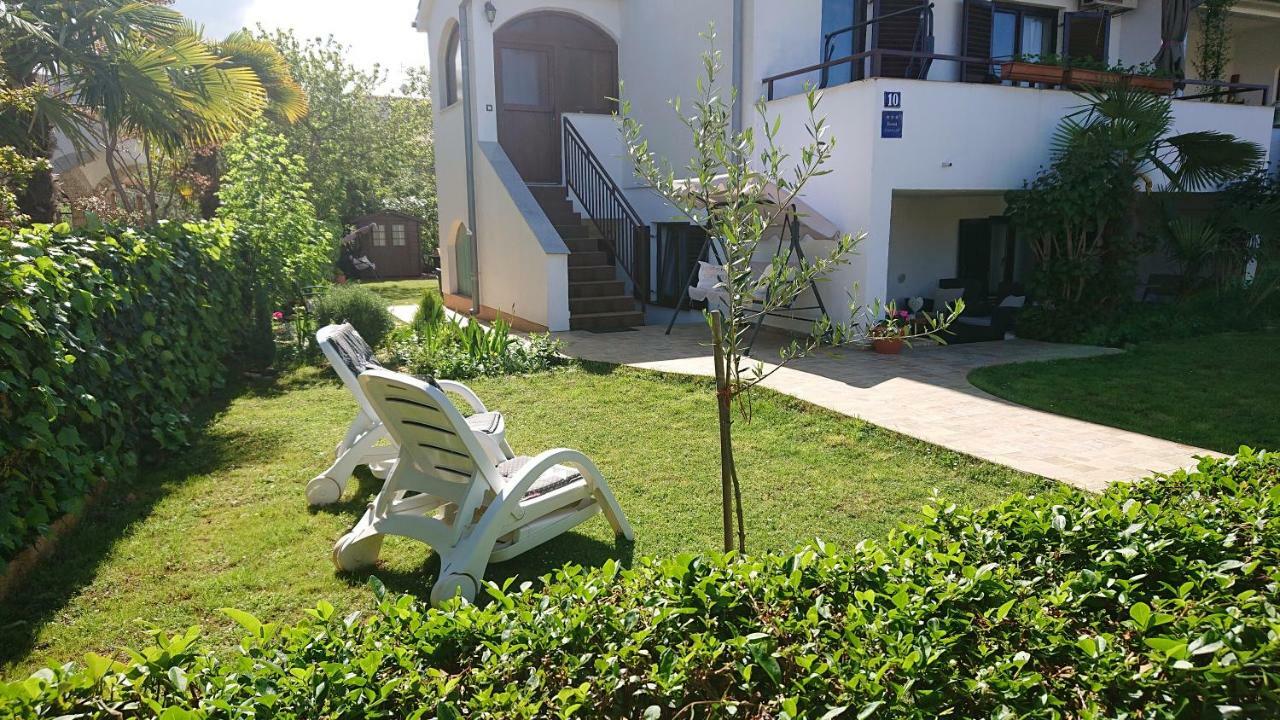 Apartment Devcic Porec Esterno foto