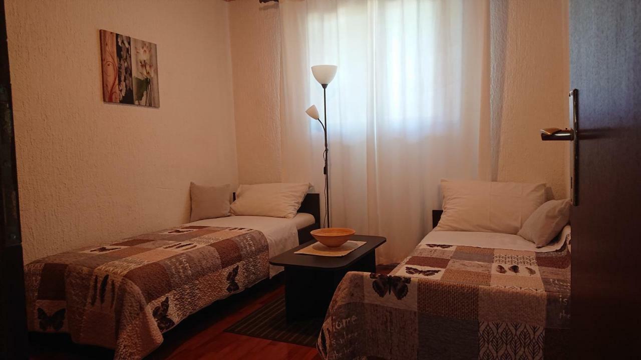 Apartment Devcic Porec Esterno foto